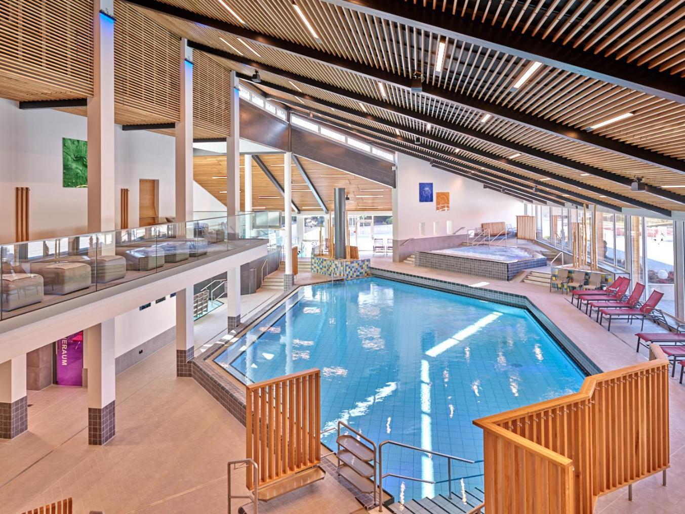 Fewo 20 - Appartement Im Rottalblick - Youngmodern Wohnen, Tiere Willkommen, Bademantelgang Zur Therme, Tv Und Balkon Bad Griesbach Kültér fotó